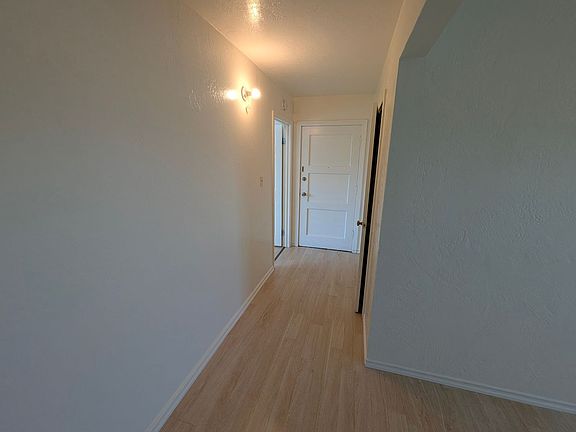 3rd image of 6716 Macarthur Blvd APT 7