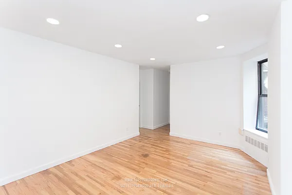 Rented by Copperwood Real Estate | media 14