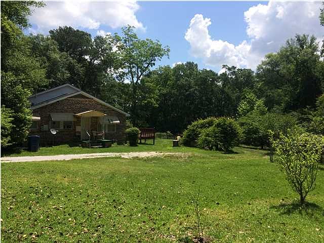 2nd image of 415 Freida Ave