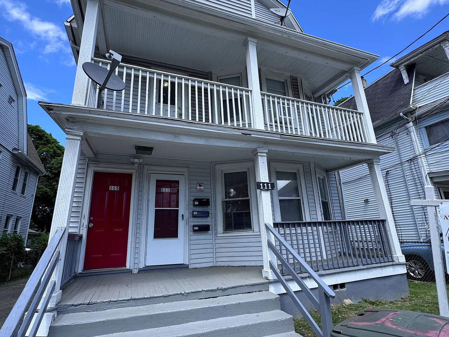 3 bed, 1200 sqft, $1,925 — Photo 1