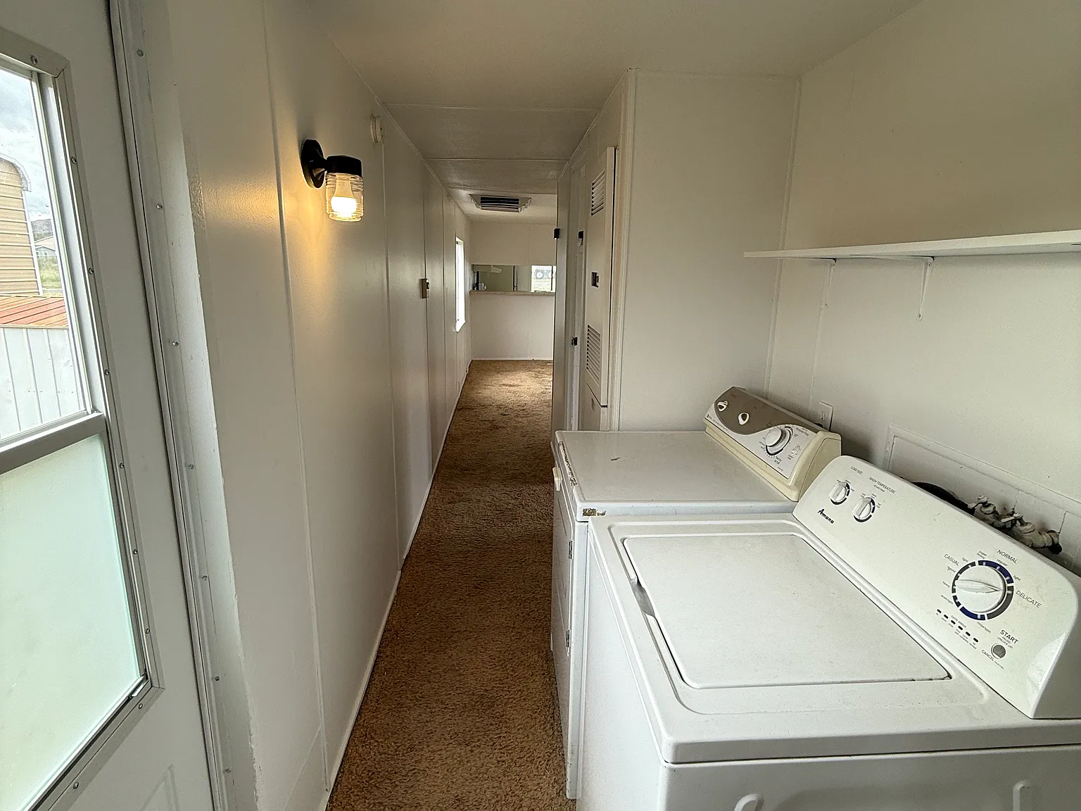 2 bed, 702 sqft, $1,350 — Photo 4