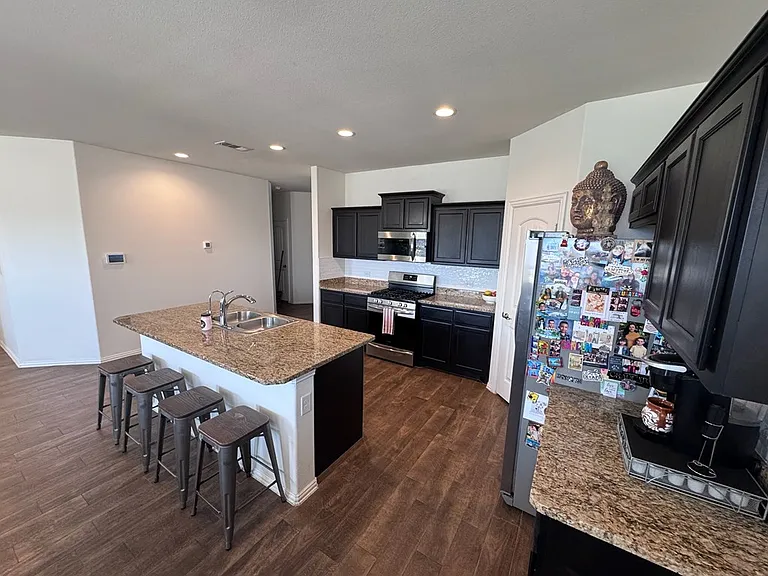 1710 Wrigley Dr — Photo 5