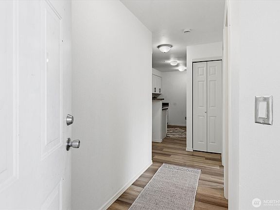 4th image of 727 114th Street SW #X202