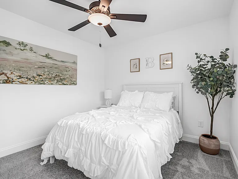 Amber Vista — Photo 29