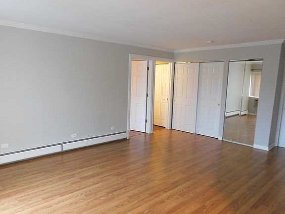 3rd image of 1813 Hemlock Pl APT 301