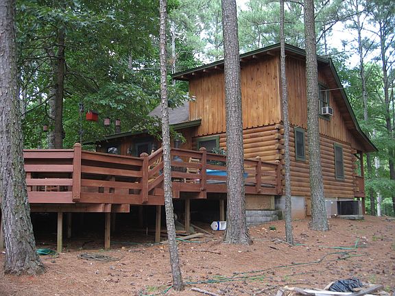 Deck with built in benches