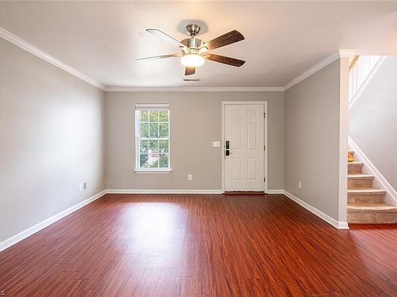 4th image of 853 Blazingwood Dr