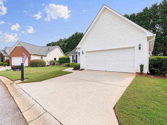 3rd image of 205 Lexington Place Way