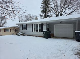 416 S Park Ln, Seymour, WI 54165
