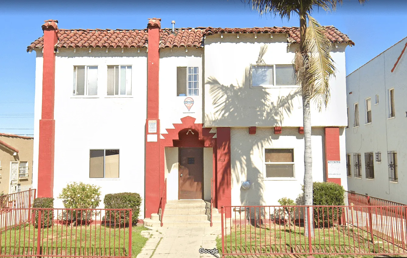 1103 W 64th St Los Angeles, CA 90044 — Photo 1