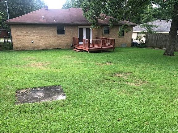 204 West I - Backyard