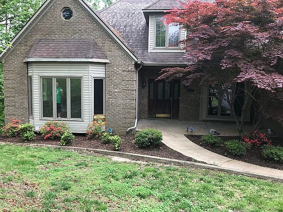 2nd image of 250 Maple Cir