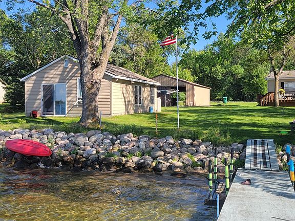 4th image of 37106 Hackberry Point Rd