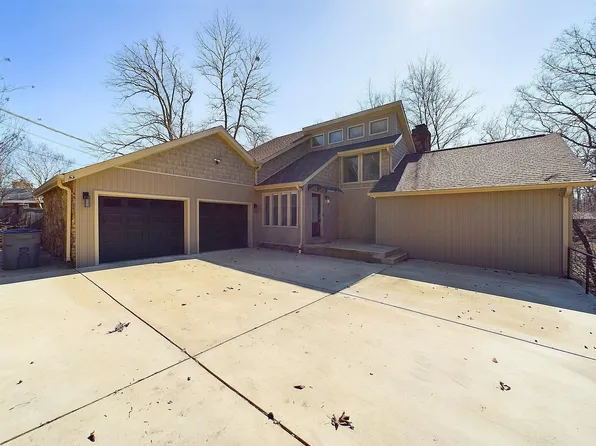 1794 Skypark Rd, Florence, AL 35634