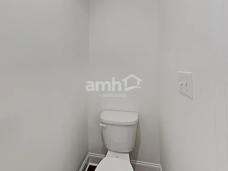 121 Hamilton Park Dr — Photo 9