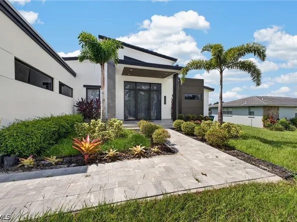 1882 Coral Point Dr, Cape Coral, FL 33990