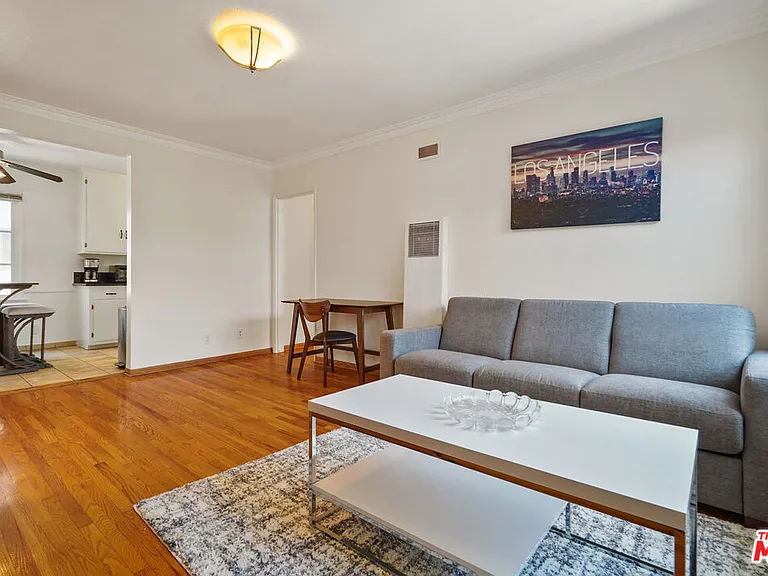 3559 Sawtelle Blvd #8 — Photo 2