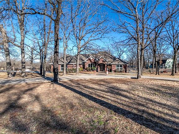 2nd image of 870586 S Hickory Ln E