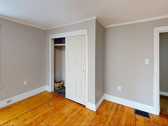 2nd image of 14 Johnson Ave APT 1