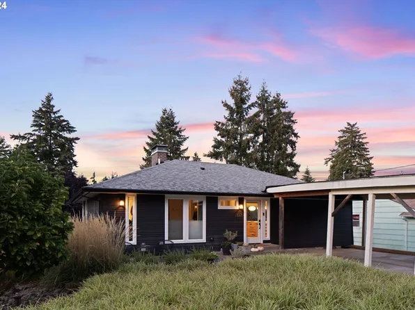 1327 Cedar St, Lake Oswego, OR 97034