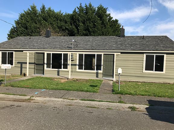 2nd image of 1546 Rainier Ave