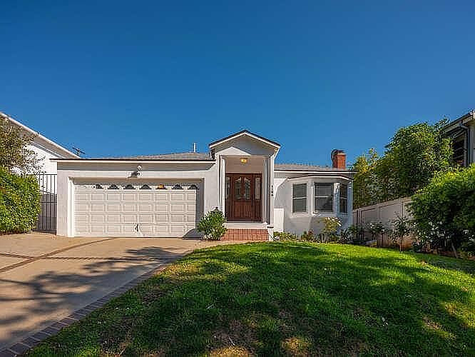 1106 Kagawa St