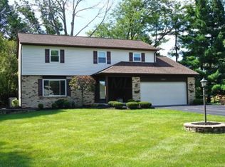 10265 S Crosset Hill Dr, Pickerington, OH 43147