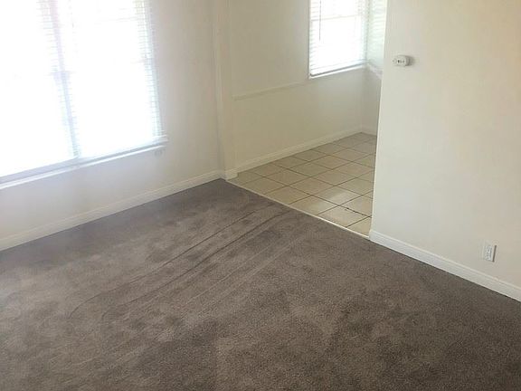 4th image of 1517 E 3rd St APT 10
