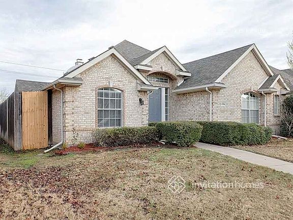 2nd image of 5704 Bedford Ln