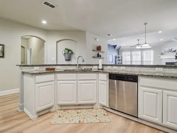 5616 Broad Bay Ln, Fort Worth, TX 76179