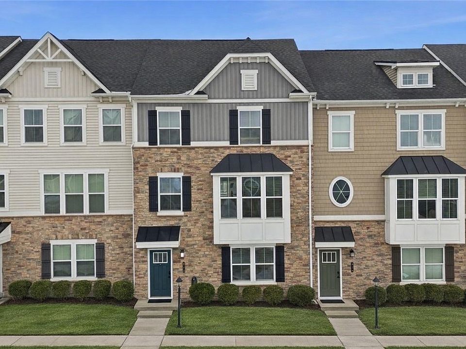 1st image of 824 Theda Dori St