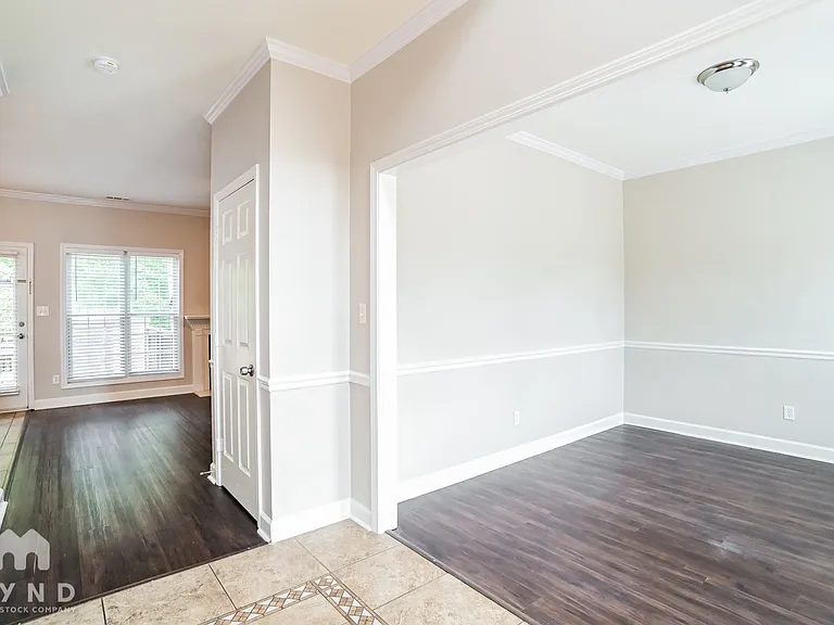 7321 Rothmore St — Photo 6