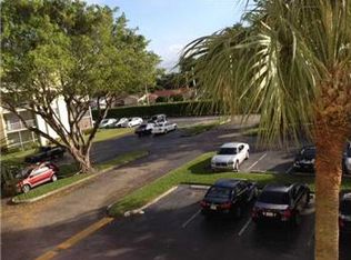 22563 SW 66th Ave APT 304, Boca Raton, FL 33428