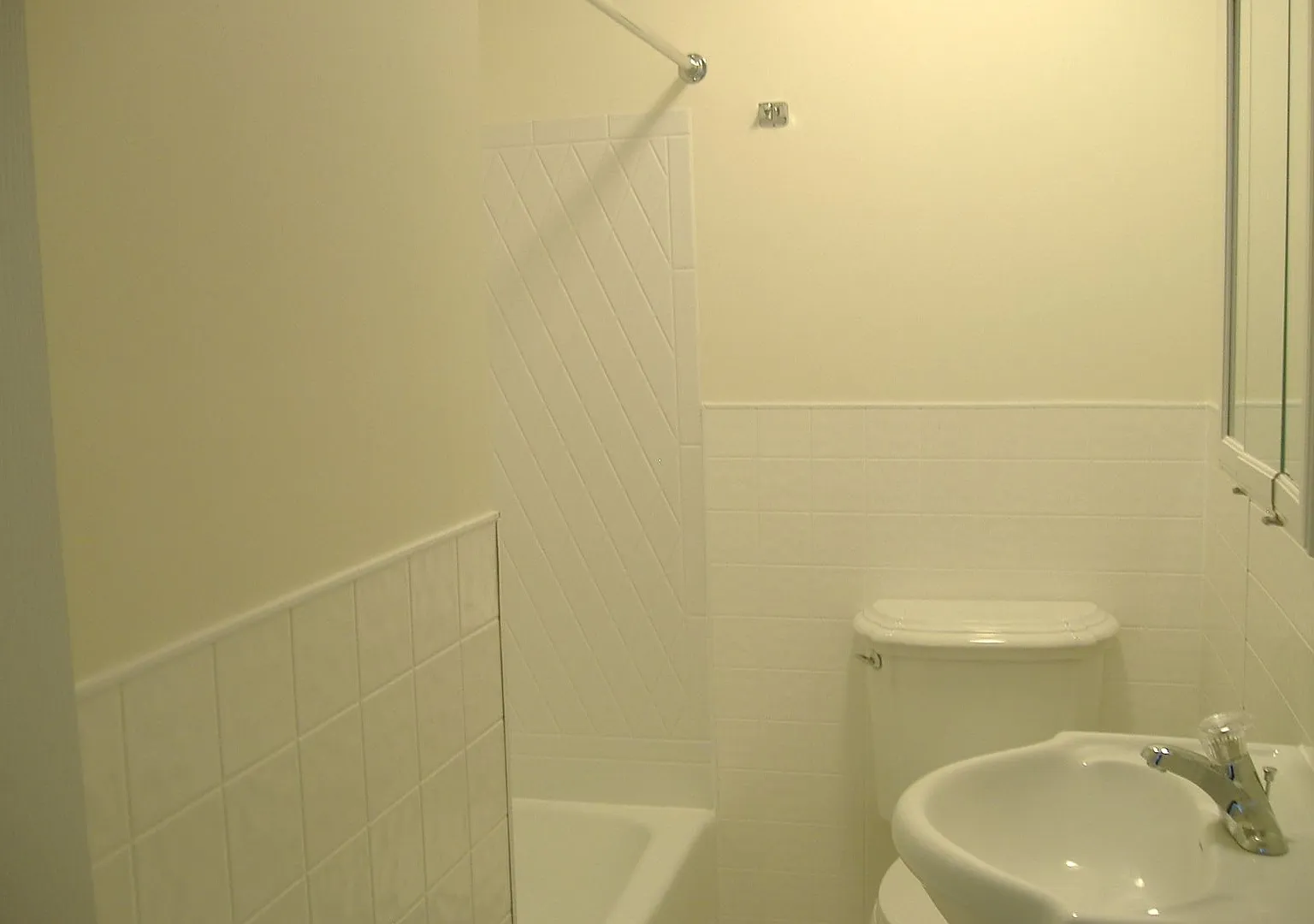 West Main Apartments — Photo 4