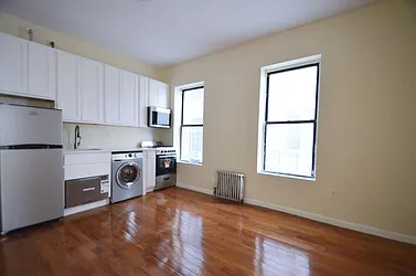 Rented by CITY SKYLINE REALTY INC