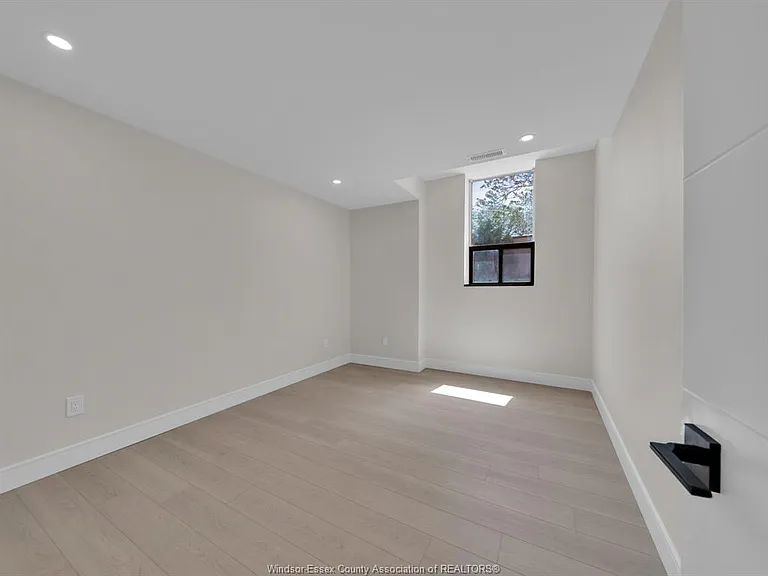 3177 Riverside Dr E #110 — Photo 7