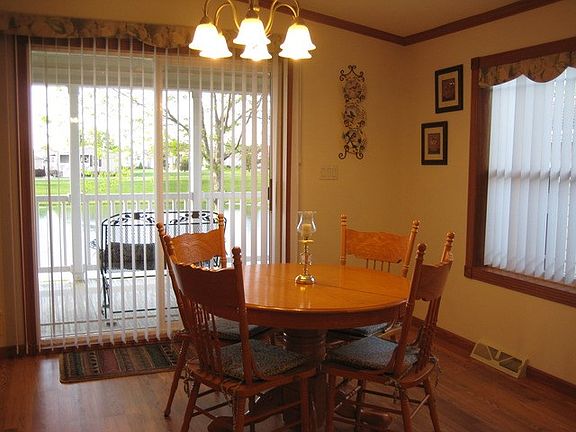 5th image of 10902 Doral Dr