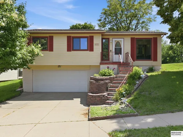 6330 N 109th Cir, Omaha, NE 68164