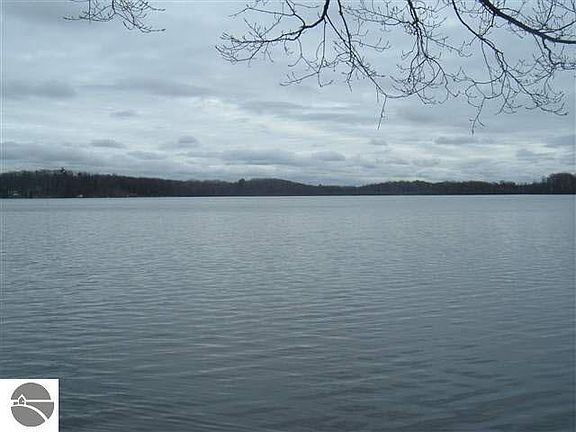 3rd image of 0 Cranberry Lake Dr