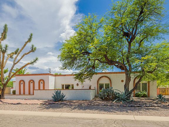 3rd image of 7520 E Calle Los Arboles