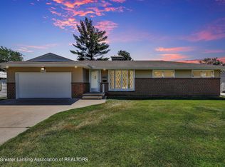 1215 Willow St, Grand Ledge, MI 48837