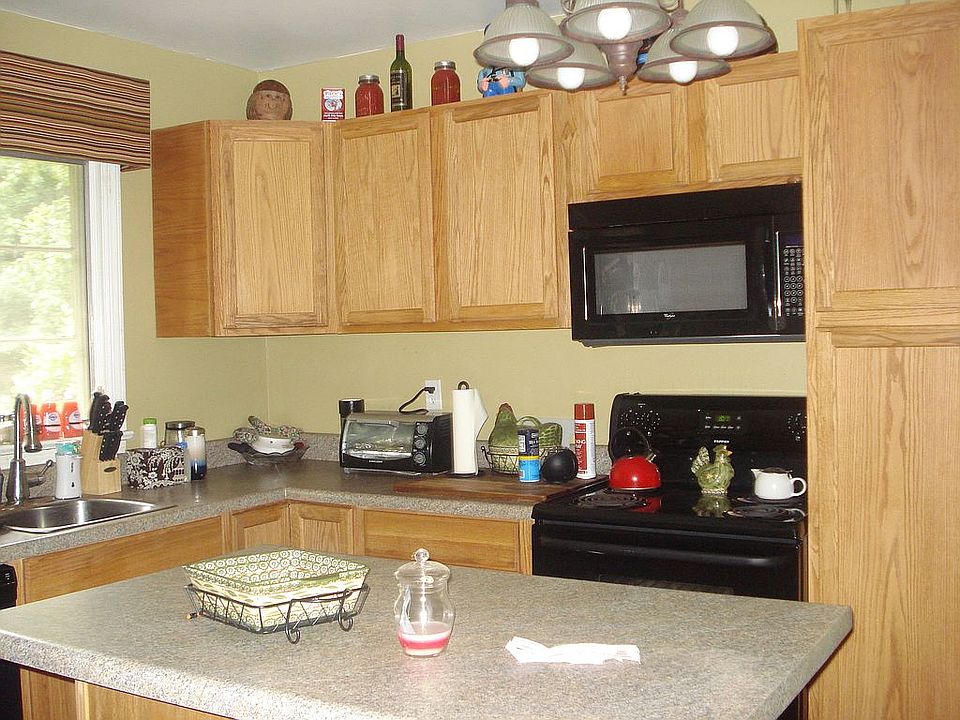 Kitchen with Island