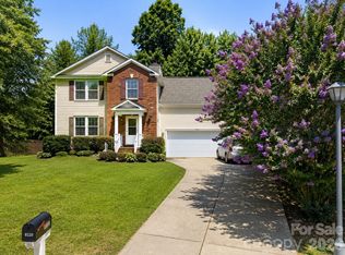 9220 Garnet Field Ct, Charlotte, NC 28269