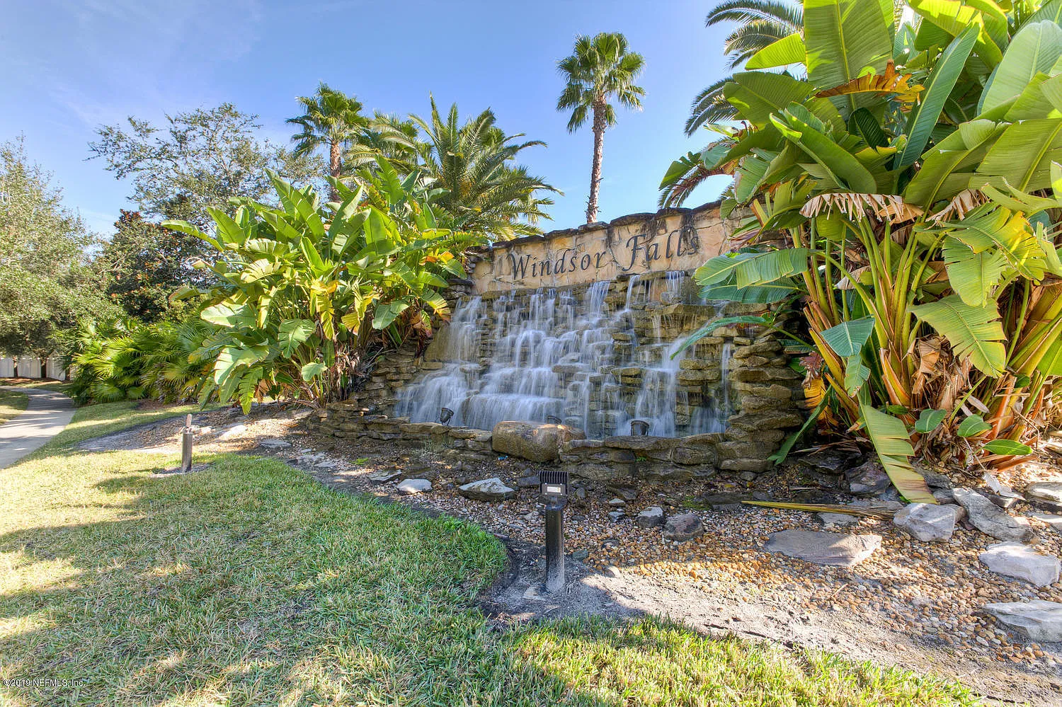 3 bed, 2.0 bath, 1346 sqft, $1,800 — Photo 3