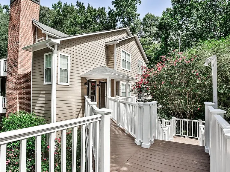 2136 River Heights Walk SE — Photo 18