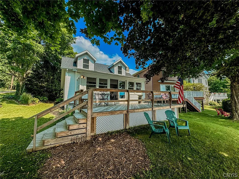 340 Poplar Bch
