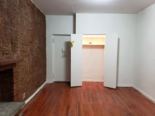 Rented by Corcoran | media 7