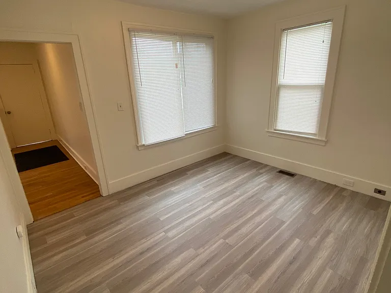 1323 Leonard St NE — Photo 17