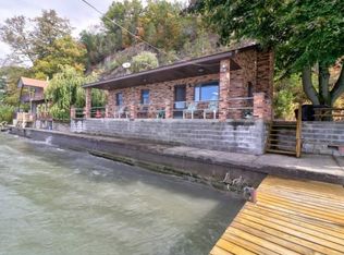 1079 Honoco Rd, Aurora, NY 13026