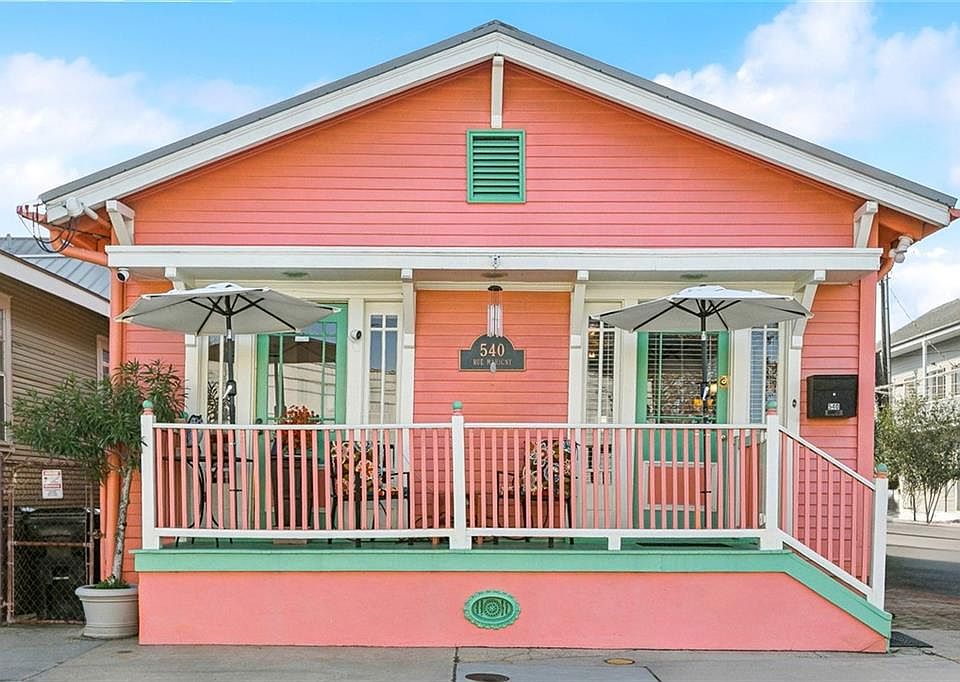 1st image of 540 Marigny St
